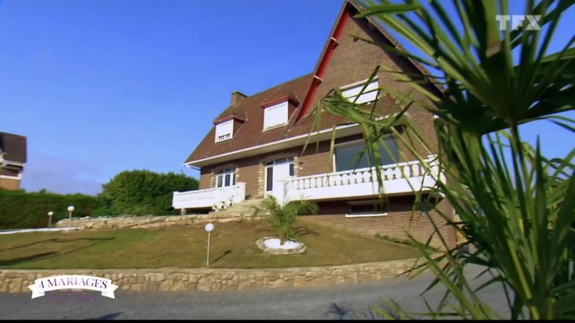 Chambre Villa Homestay *